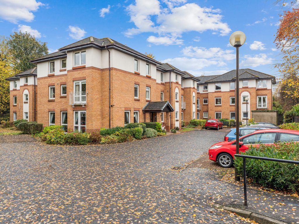 1 bed flat for sale in Strawhill Court, Clarkston, East Renfrewshire G76, £100,000
