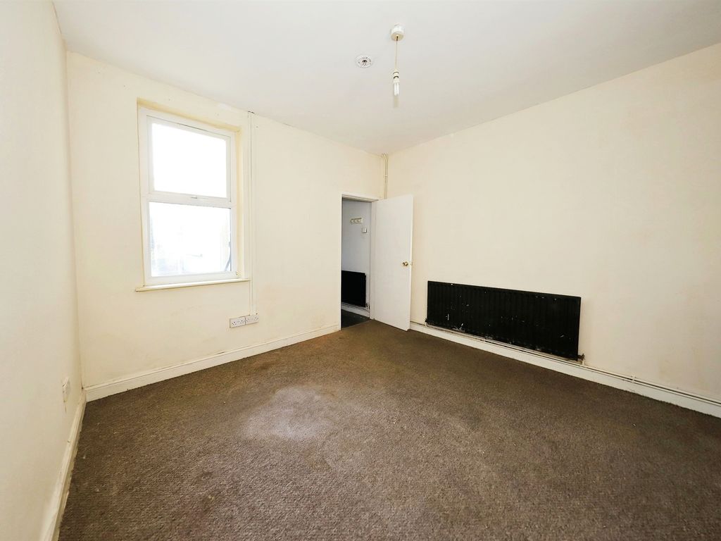 3 bed terraced house for sale in Nine Elms Lane, Wolverhampton WV10, £120,000