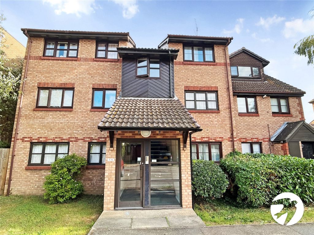 1 bed flat for sale in Kenwyn Road, Dartford, Kent DA1, £160,000