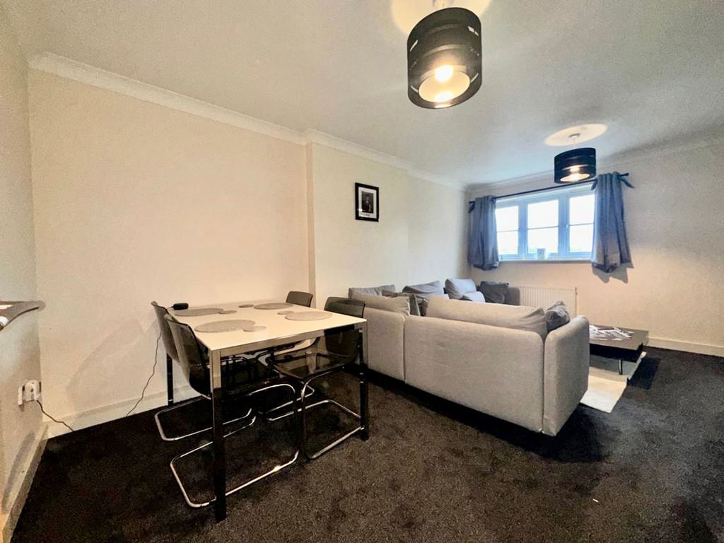 2 bed flat for sale in Hinchley Way, Swinton M27, £150,000