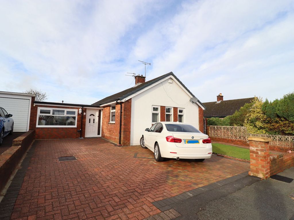 3 bed bungalow for sale in St. Lawrence Avenue, Blackburn BB2, £265,000