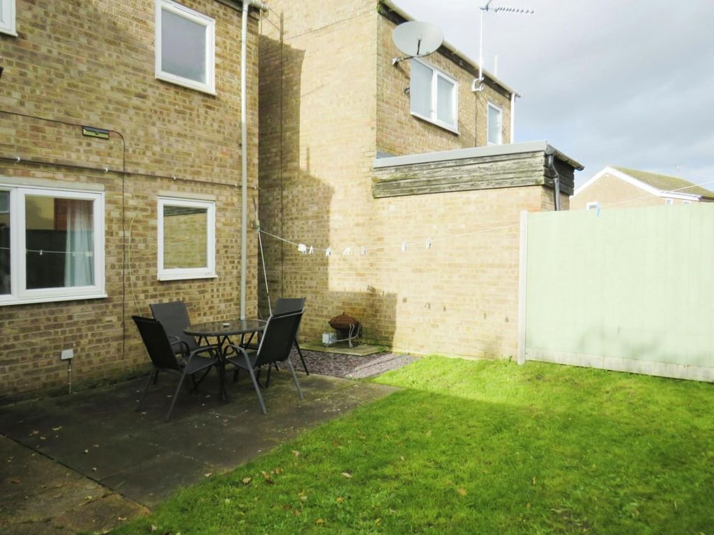 1 bed semi-detached house for sale in Masefield Walk, Thetford IP24, £140,000