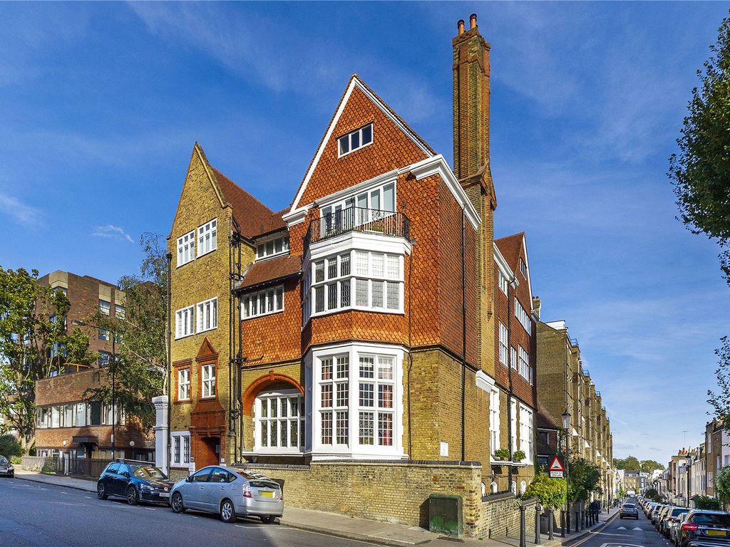 4 bed flat for sale in Campden Hill Road, London W8, £3,500,000