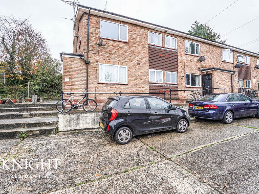 1 bed flat for sale in Greenstead Road, Colchester CO1, £120,000