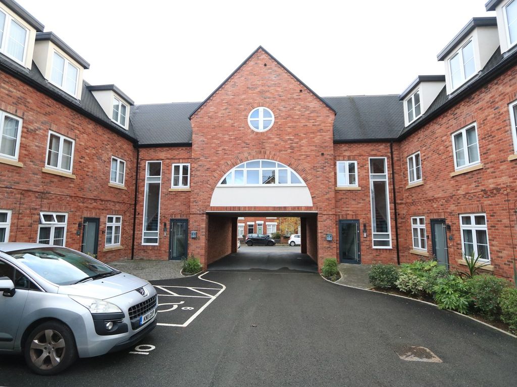 2 bed flat to rent in Warwick Street, Coventry CV5, £1,250 pcm
