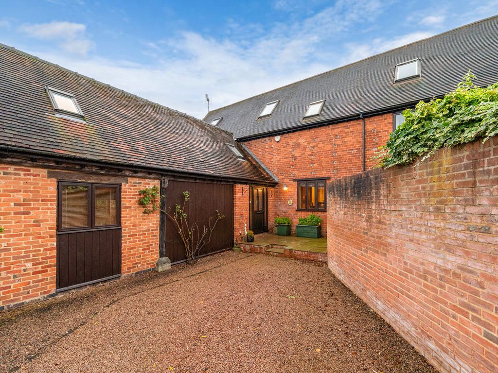 5 bed barn conversion for sale in Salt Way, Astwood Bank, Redditch B96, £600,000