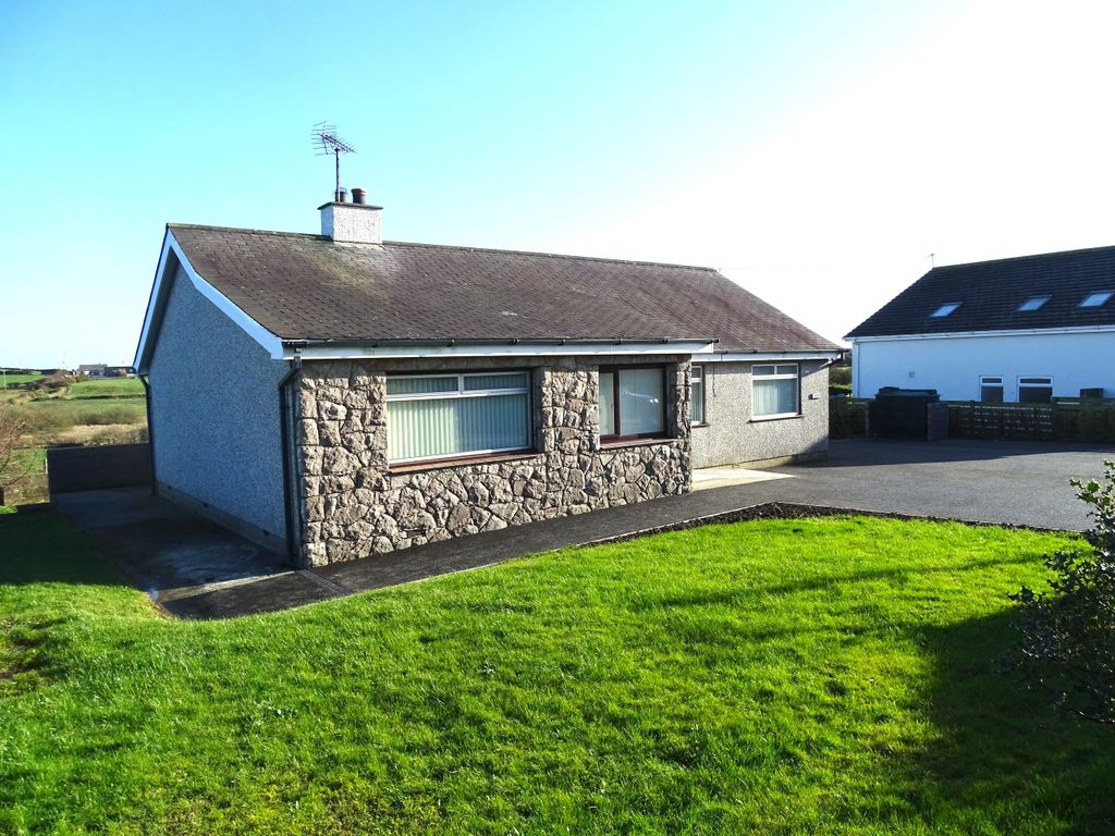 3 bed bungalow to rent in Gorwel, Rhosybol, Ynys Mon LL68, £970 pcm
