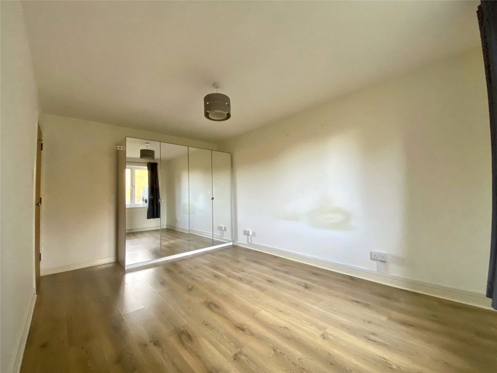 2 bed flat for sale in Henbury Road, Henbury, Bristol BS10, £220,000