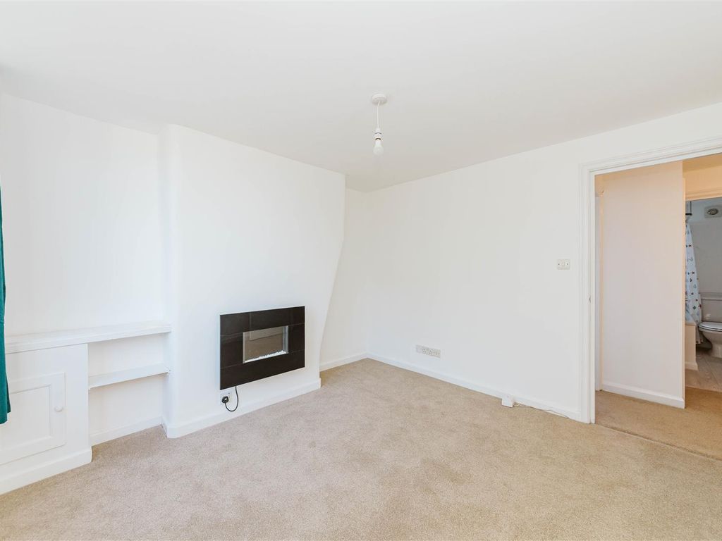 1 bed flat for sale in Coldharbour Road, Westbury Park, Bristol BS6, £175,000