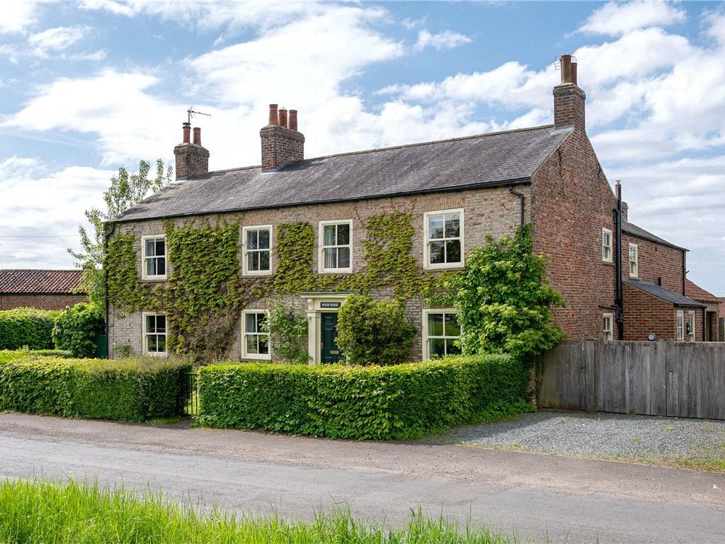 6 bed detached house for sale in High Street, Thornton Le Clay, York YO60, £985,000