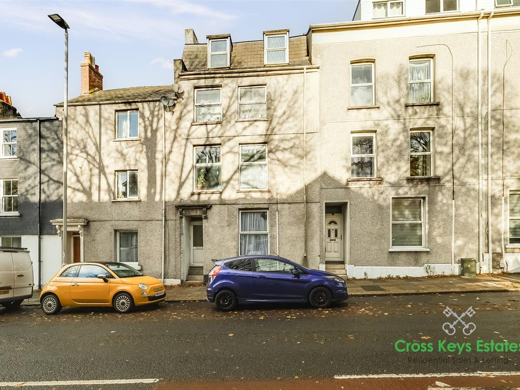 1 bed flat for sale in Albert Road, Stoke, Plymouth PL2, £90,000