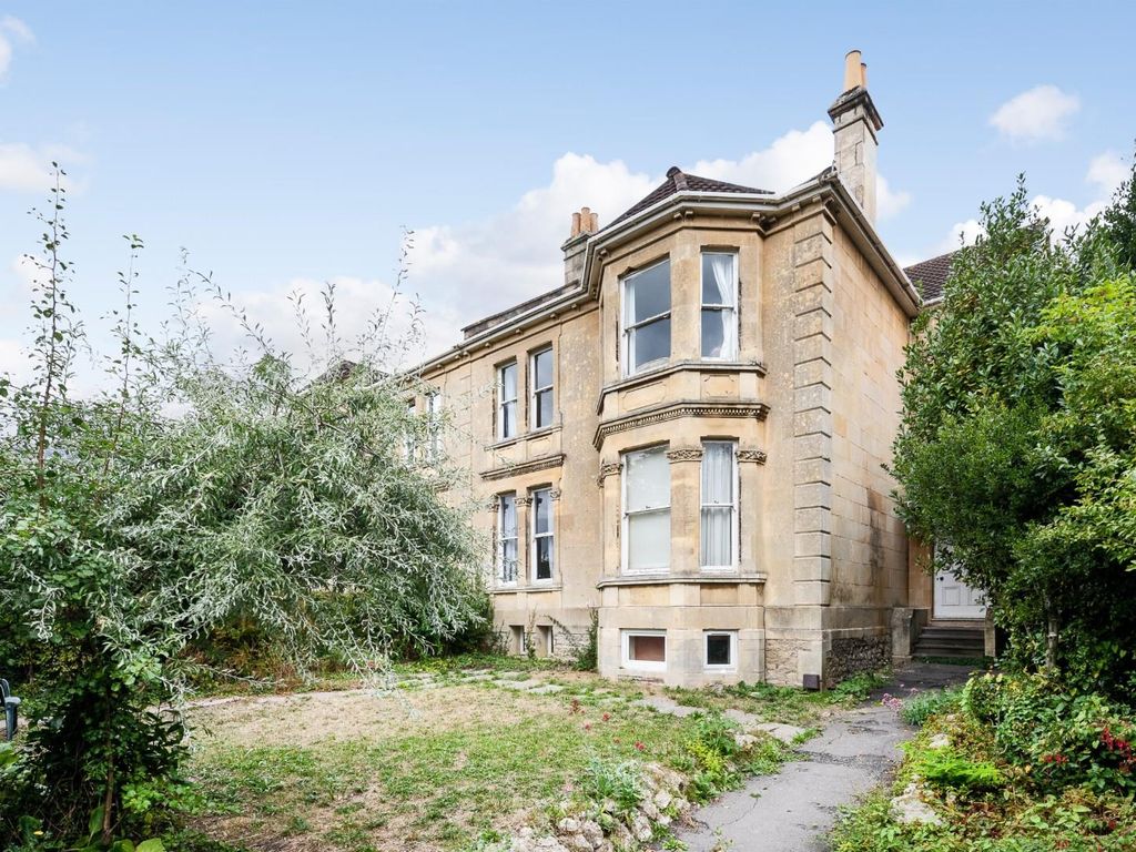 5 bed flat to rent in Old Newbridge Hill, Bath BA1, £2,935 pcm