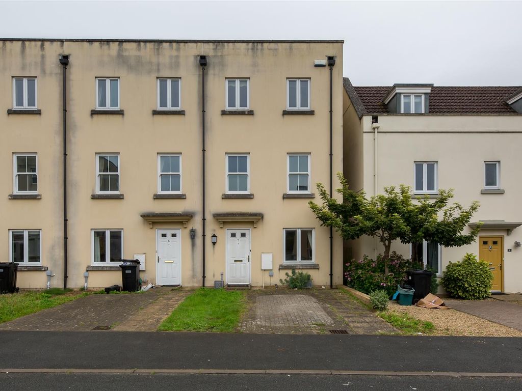 5 bed property to rent in Middlewood Close, Odd Down, Bath BA2, £3,135 pcm