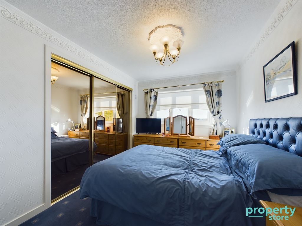 4 bed detached house for sale in Dunrobin Drive, East Kilbride, South Lanarkshire G74, £295,000