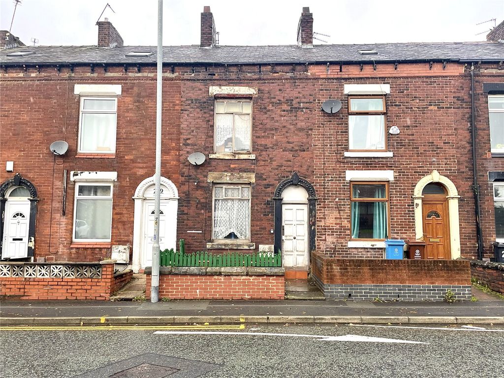1 bed terraced house for sale in Shaw Road, Royton, Oldham, Greater Manchester OL2, £100,000