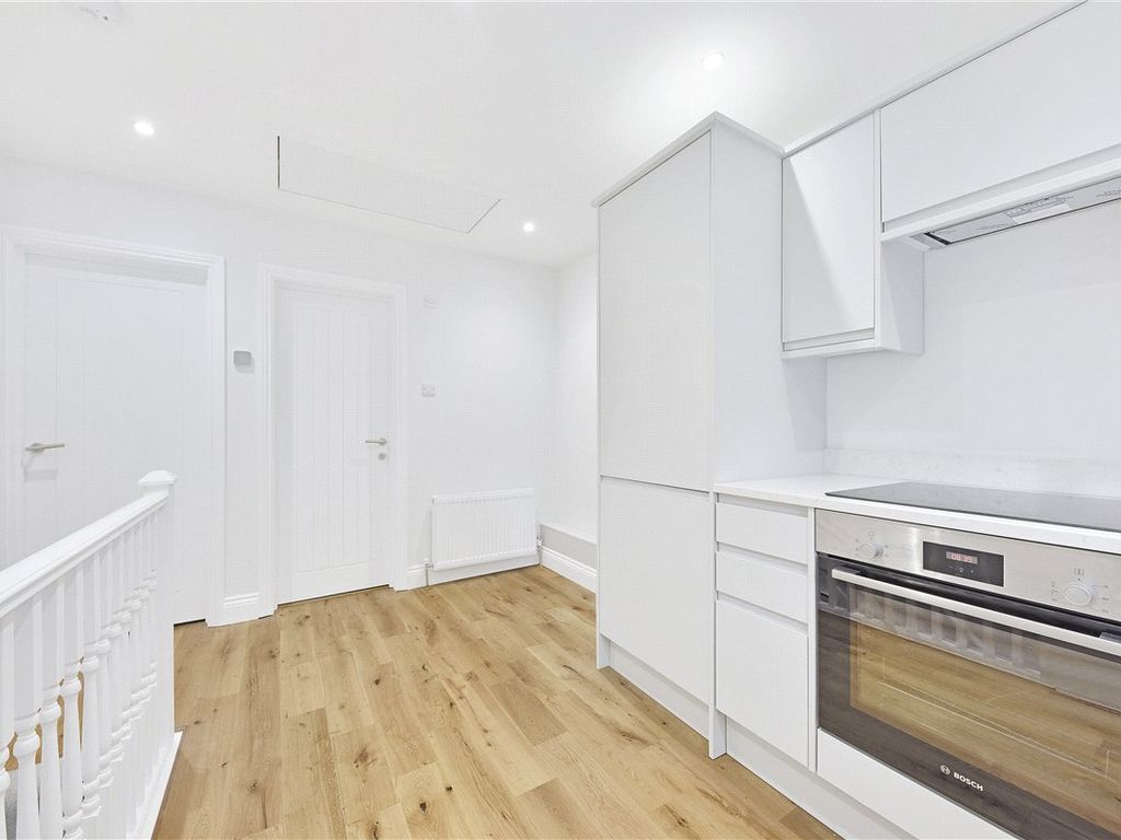1 bed flat to rent in 5 Egerton Terrace, Knightsbridge, London SW3, £2,990 pcm