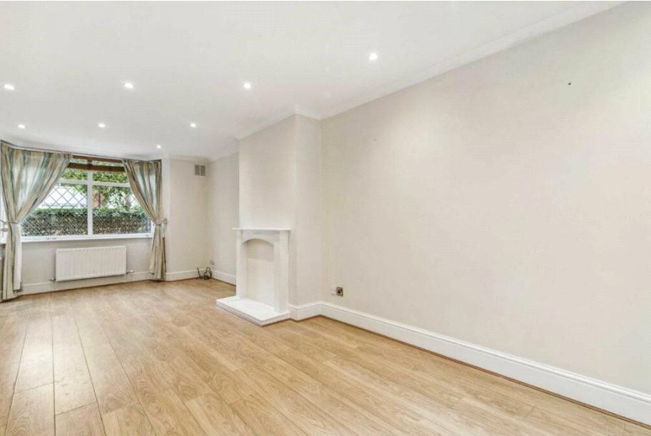 3 bed property to rent in Wymering Road, West Kilburn W9, £3,500 pcm