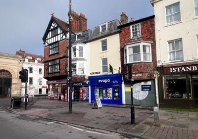 Leisure/hospitality to let in 36 Blue Boar Row, Salisbury, Wiltshire SP1, £80,000 pa