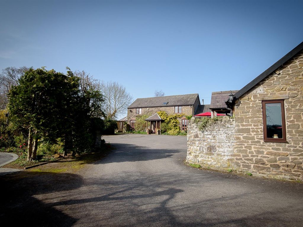 5 bed barn conversion for sale in Long Lane, Craven Arms SY7, £800,000