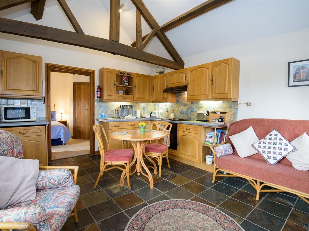 5 bed barn conversion for sale in Long Lane, Craven Arms SY7, £800,000