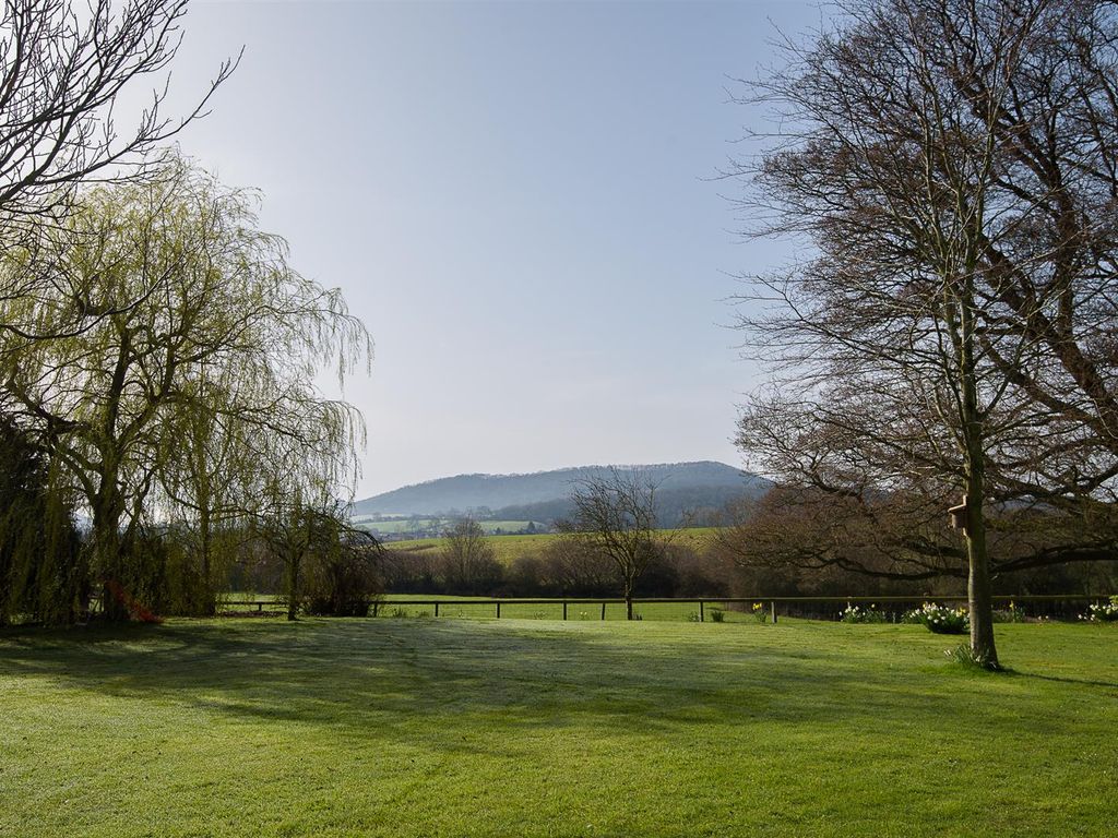 5 bed barn conversion for sale in Long Lane, Craven Arms SY7, £800,000