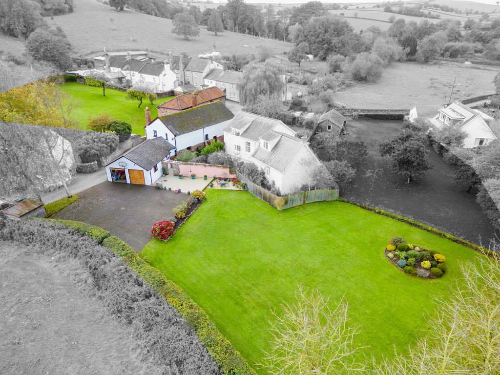 4 bed farmhouse for sale in Mill Lane, Sandford EX17, £1,150,000