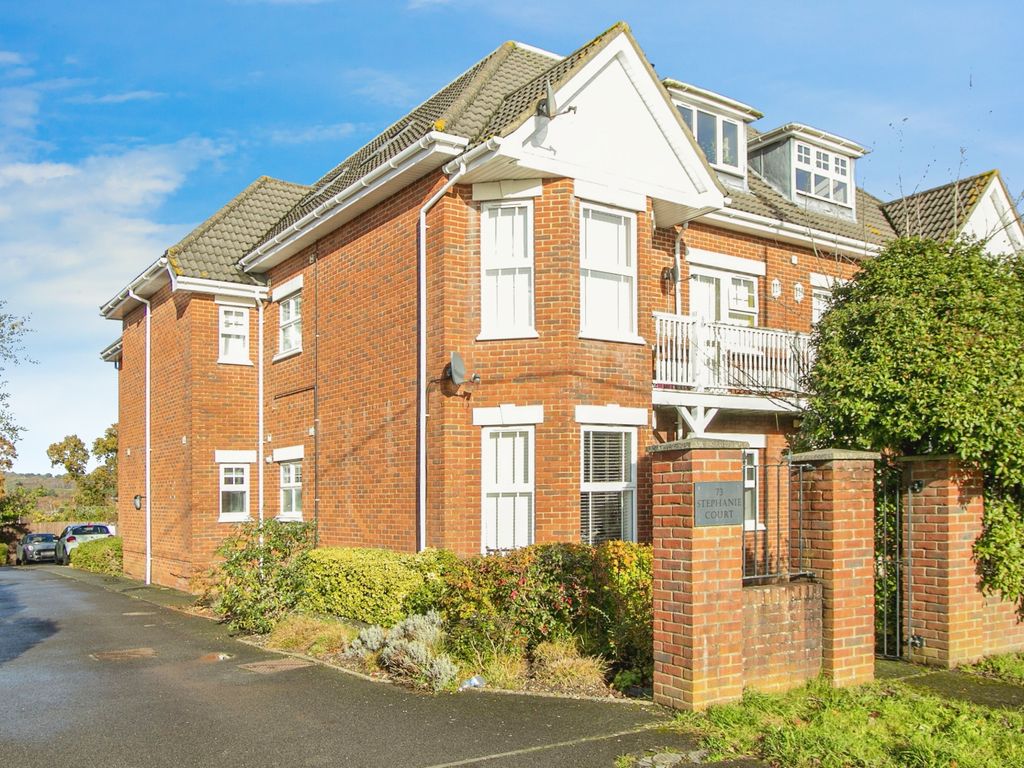 2 bed flat for sale in 73 Poole Road, Poole BH16, £240,000