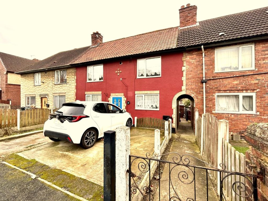 3 bed town house for sale in Hanover Street, Thurnscoe, Rotherham S63, £90,000