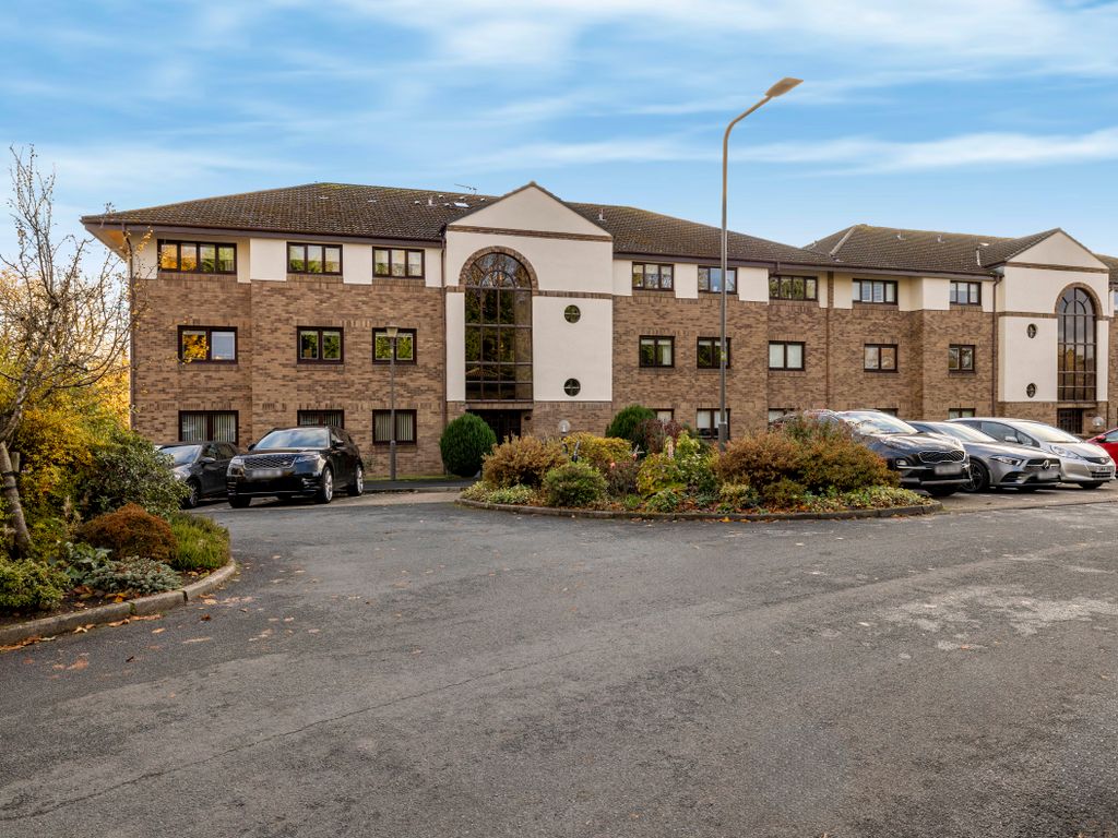 3 bed flat for sale in 9 Ravenscourt, Thorntonhall G74, £345,000