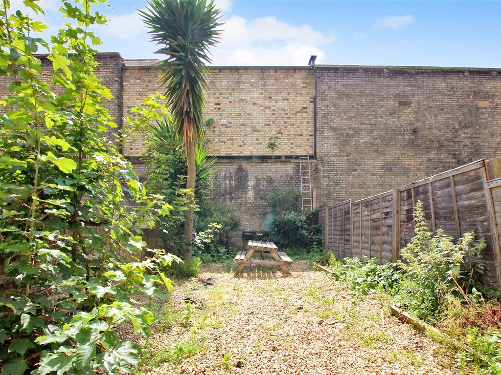 5 bed terraced house for sale in Commercial Road, London E1, £900,000