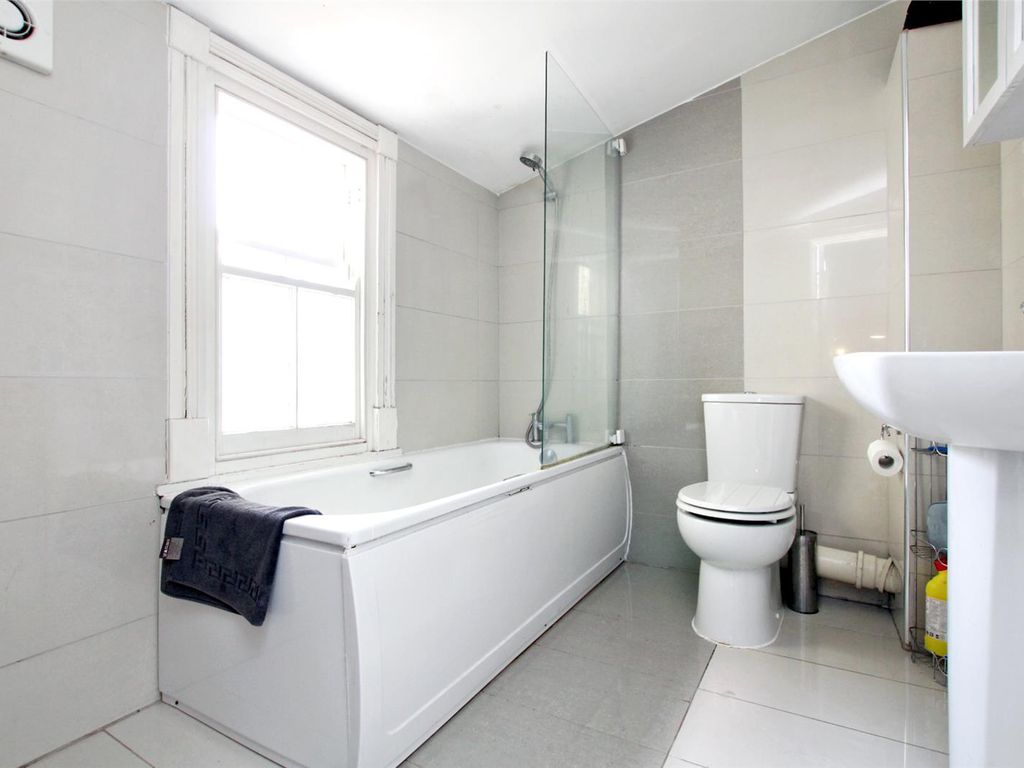 5 bed terraced house for sale in Commercial Road, London E1, £900,000