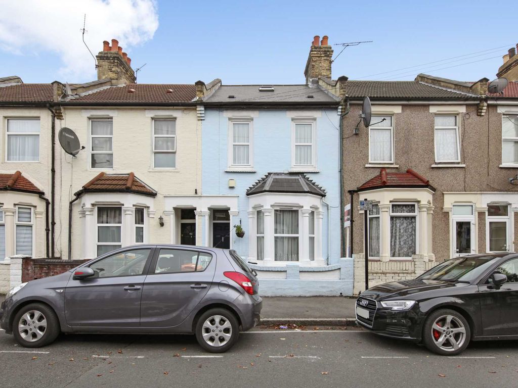 2 bed terraced house for sale in Calverton Road, London E6, £425,000