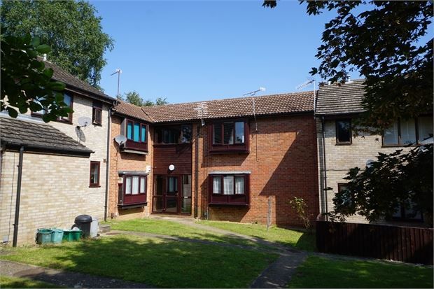 1 bed flat for sale in Sioux Close, Colchester CO4, £80,000