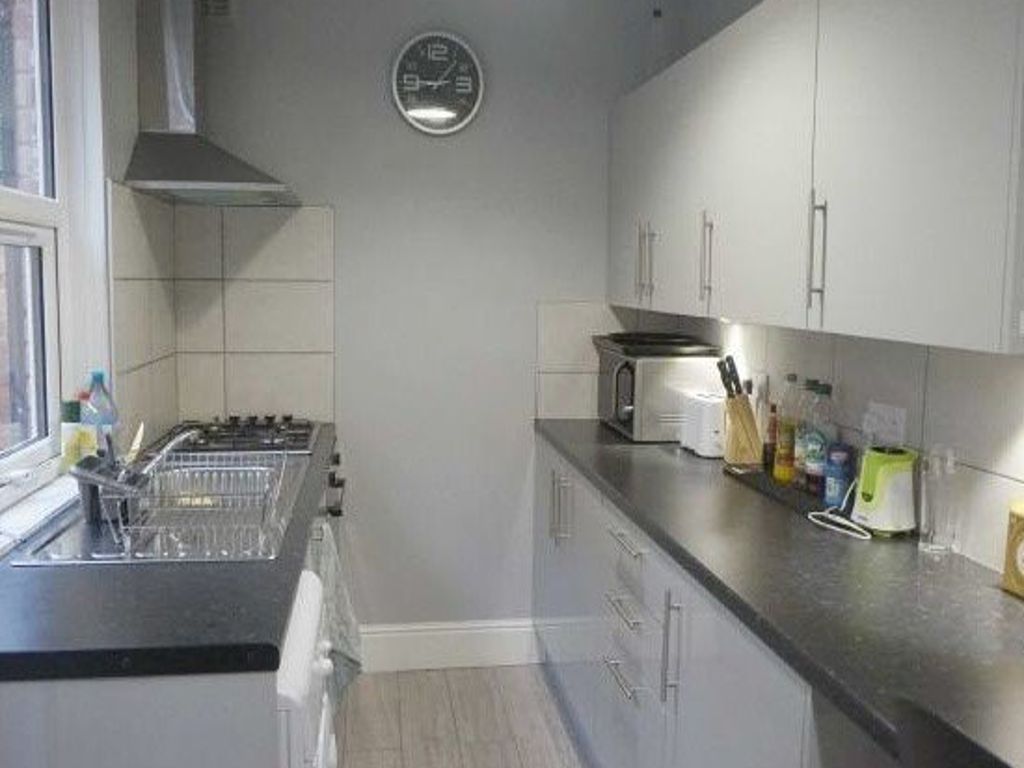 3 bed terraced house to rent in Montague Road, Leicester LE2, £477 pcm