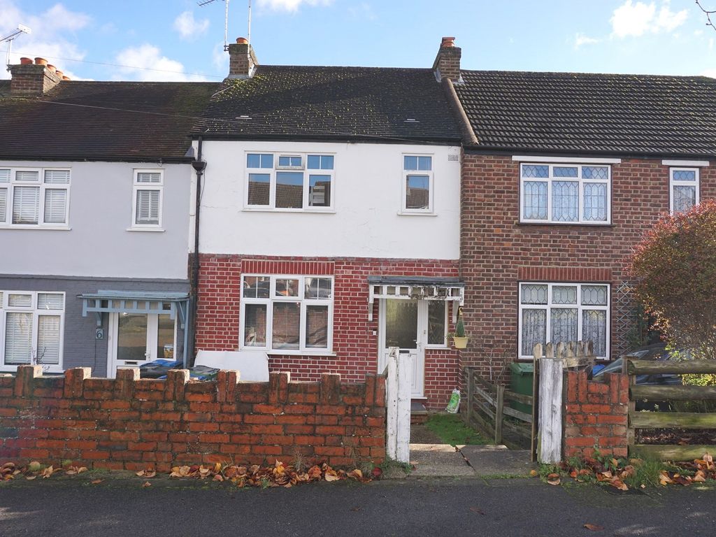 3 bed terraced house for sale in Thrigby Road, Chessington, Surrey. KT9, £400,000