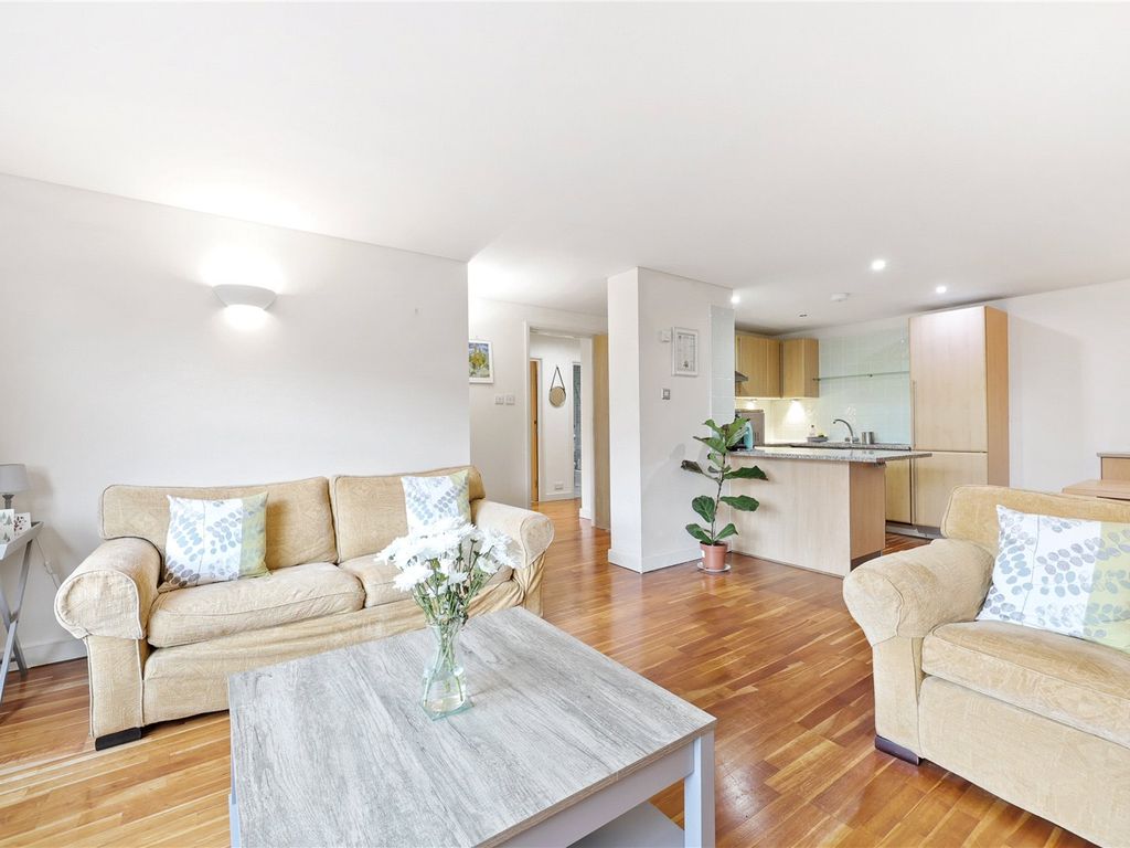 2 bed flat for sale in Britton St, Clerkenwell EC1M, £975,000