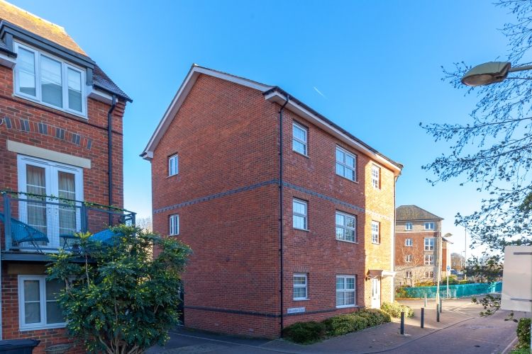 1 bed flat to rent in Smiths Wharf, Wantage OX12, £995 pcm