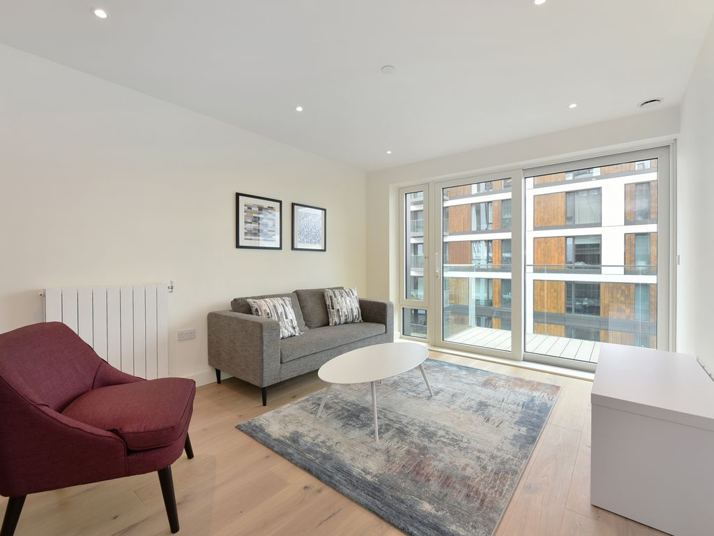 1 bed flat to rent in Biring House, Duke Of Wellington Avenue, Woolwich, London SE18, £2,000 pcm