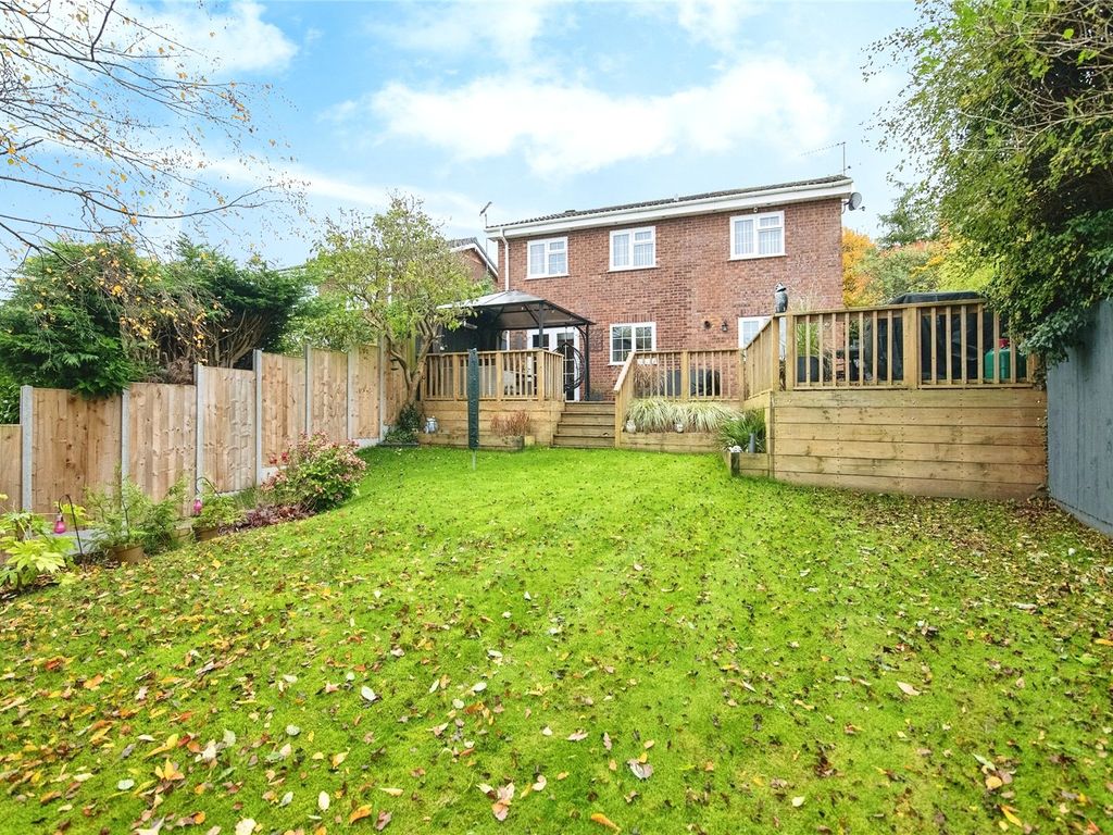 4 bed detached house for sale in Cranham Close, Redditch, Worcestershire B97, £425,000