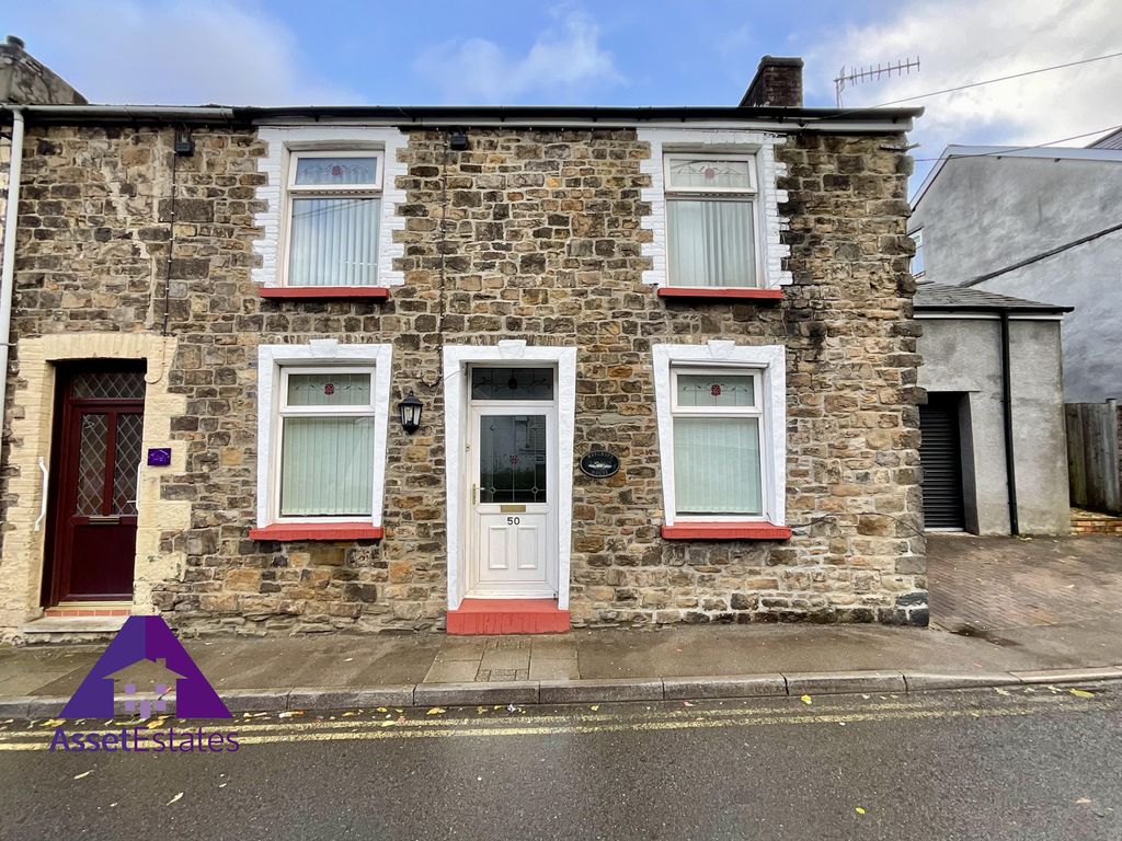 3 bed end terrace house for sale in Castle Street, Abertillery NP13, £139,950