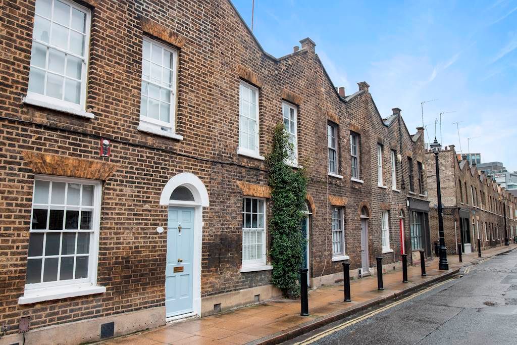 2 bed terraced house for sale in Roupell Street, London SE1, £1,300,000