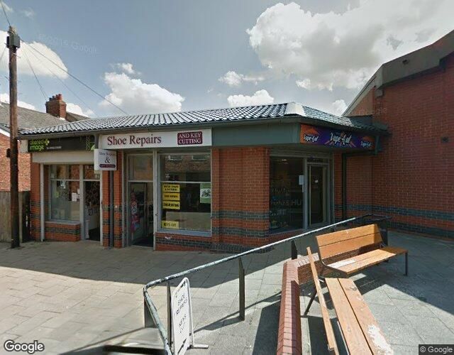Retail premises to let in Granville Street, Runcorn WA7, £7,500 pa