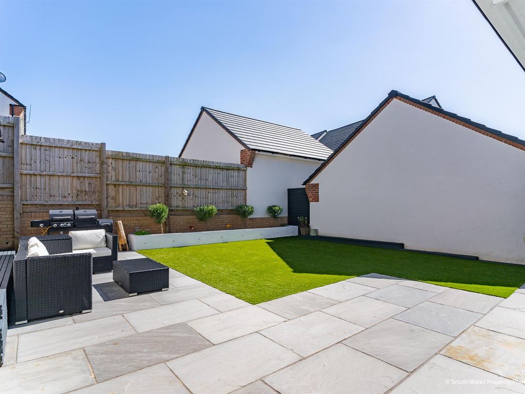 4 bed detached house for sale in St. James Road, Wick, Cowbridge CF71, £425,000