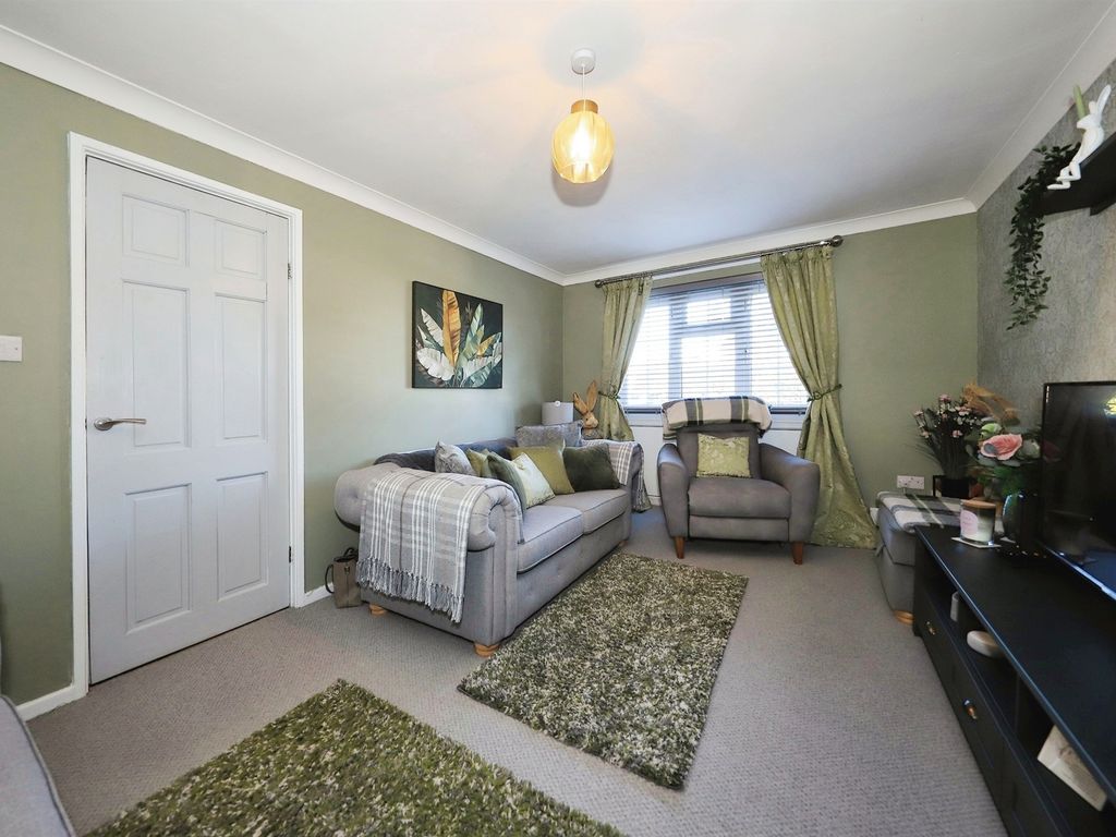 3 bed terraced house for sale in Barnwood Road, Pendeford, Wolverhampton WV8, £185,000