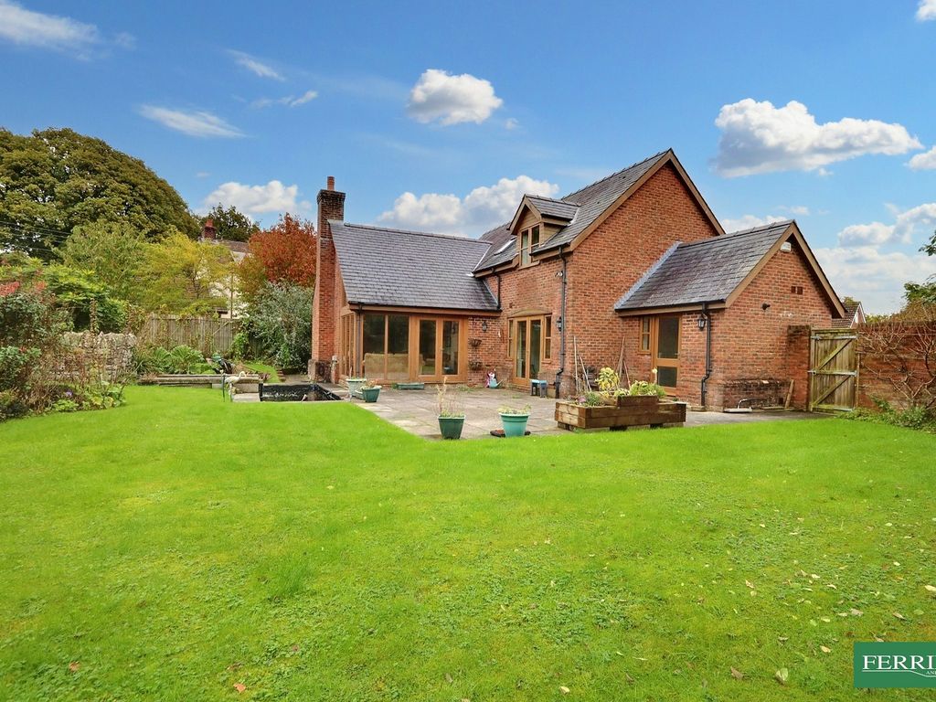 3 bed detached house for sale in Ash Grove Place, Yorkley, Lydney, Gloucestershire. GL15, £575,000