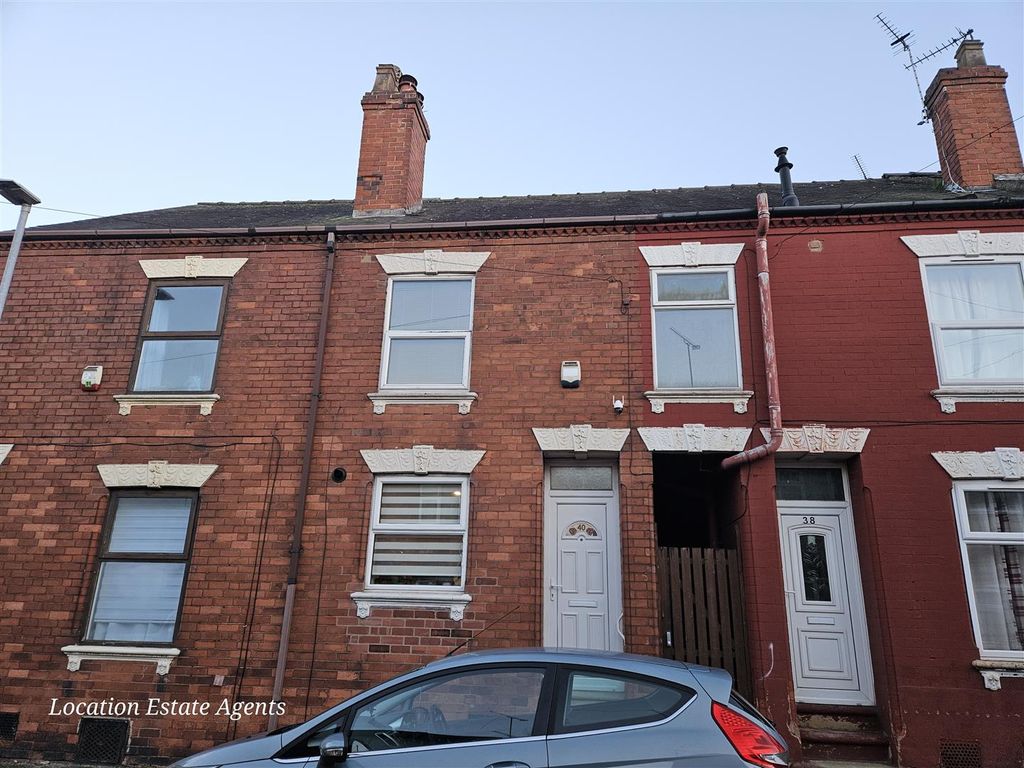 2 bed terraced house for sale in Cromwell Street, Mansfield NG18, £105,000