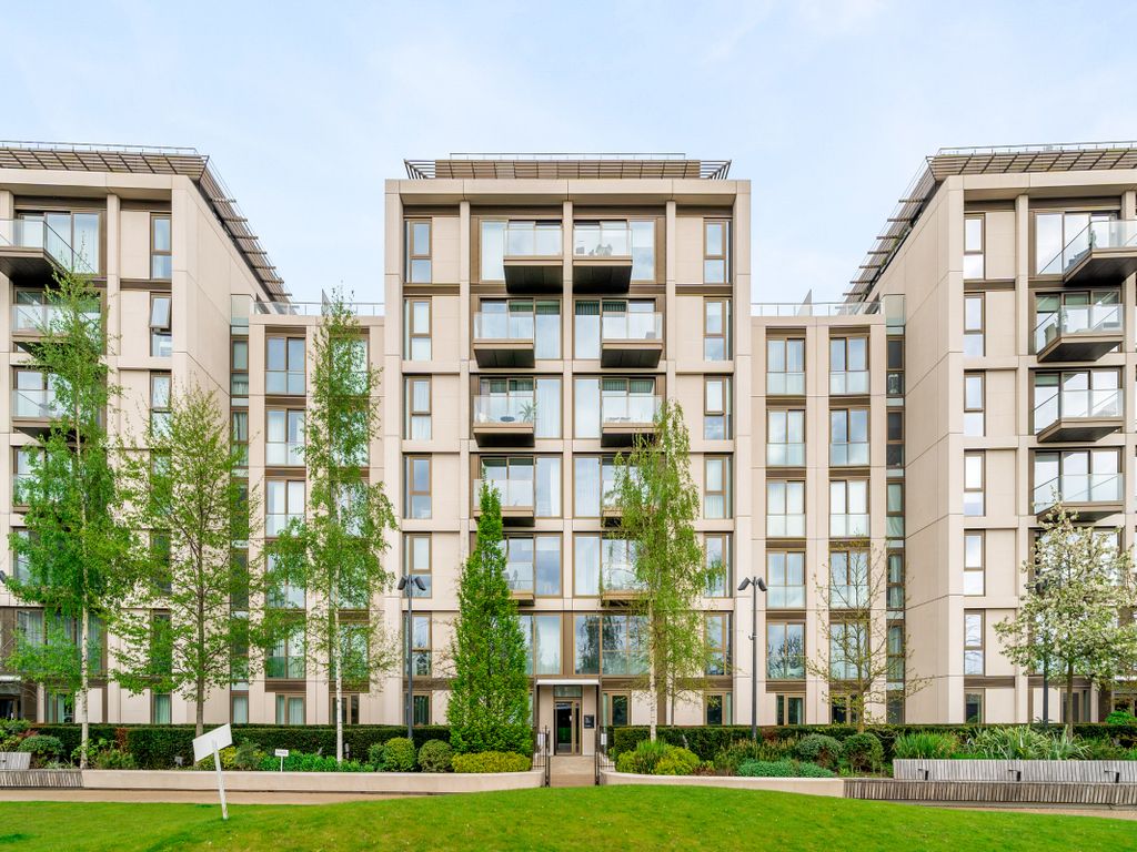 3 bed flat for sale in Lillie Square, London SW6, £2,000,000