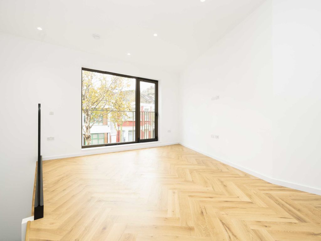 New home, 1 bed flat for sale in Mildenhall Road, London E5, £485,000