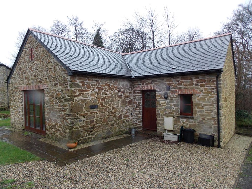 2 bed barn conversion to rent in Ladock, Truro TR2, £900 pcm
