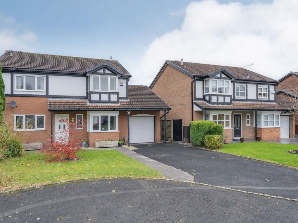 4 bed detached house for sale in Penmark Close, Warrington WA5, £425,000